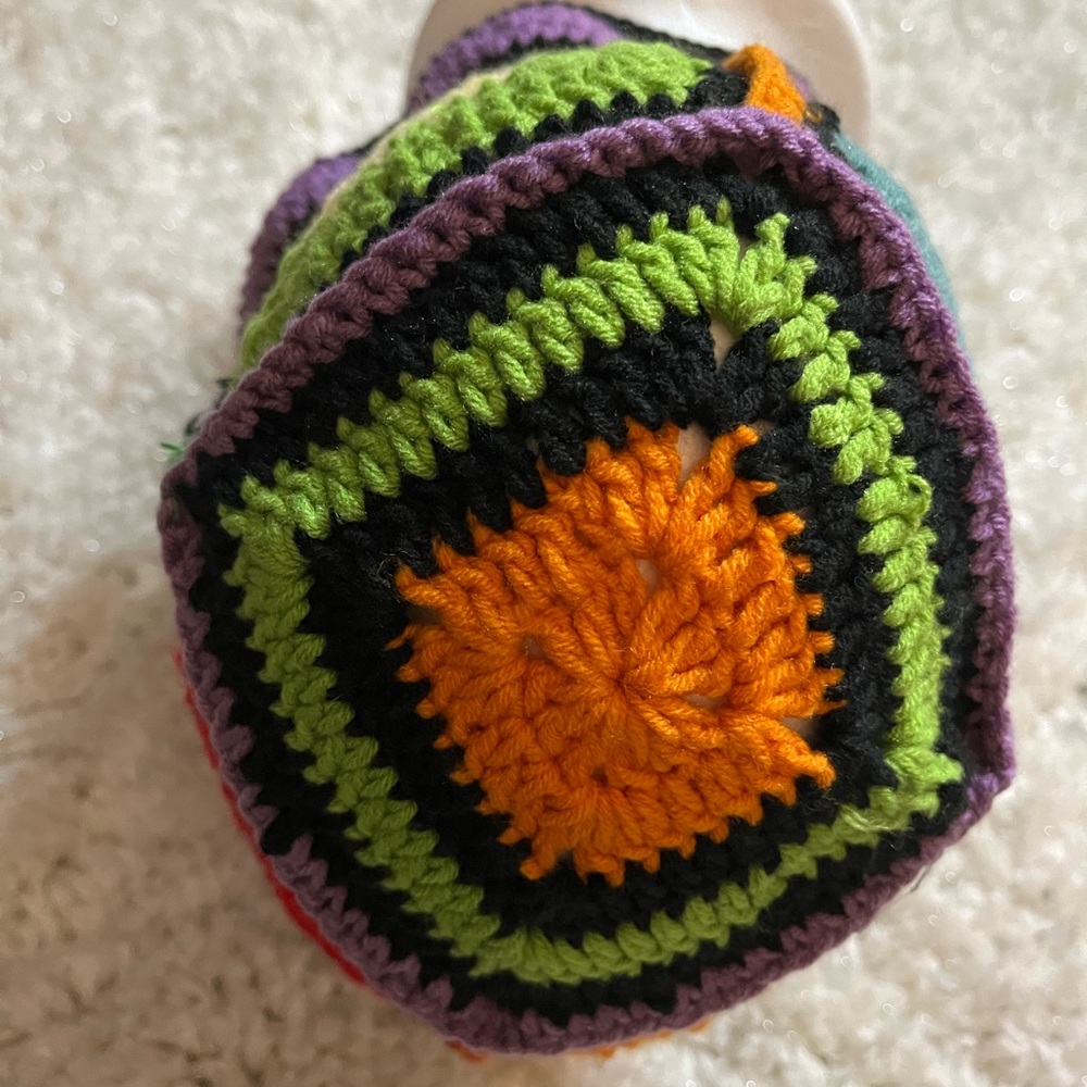 NWOT Crochet Multi Colored Cap - Picture 4 of 5